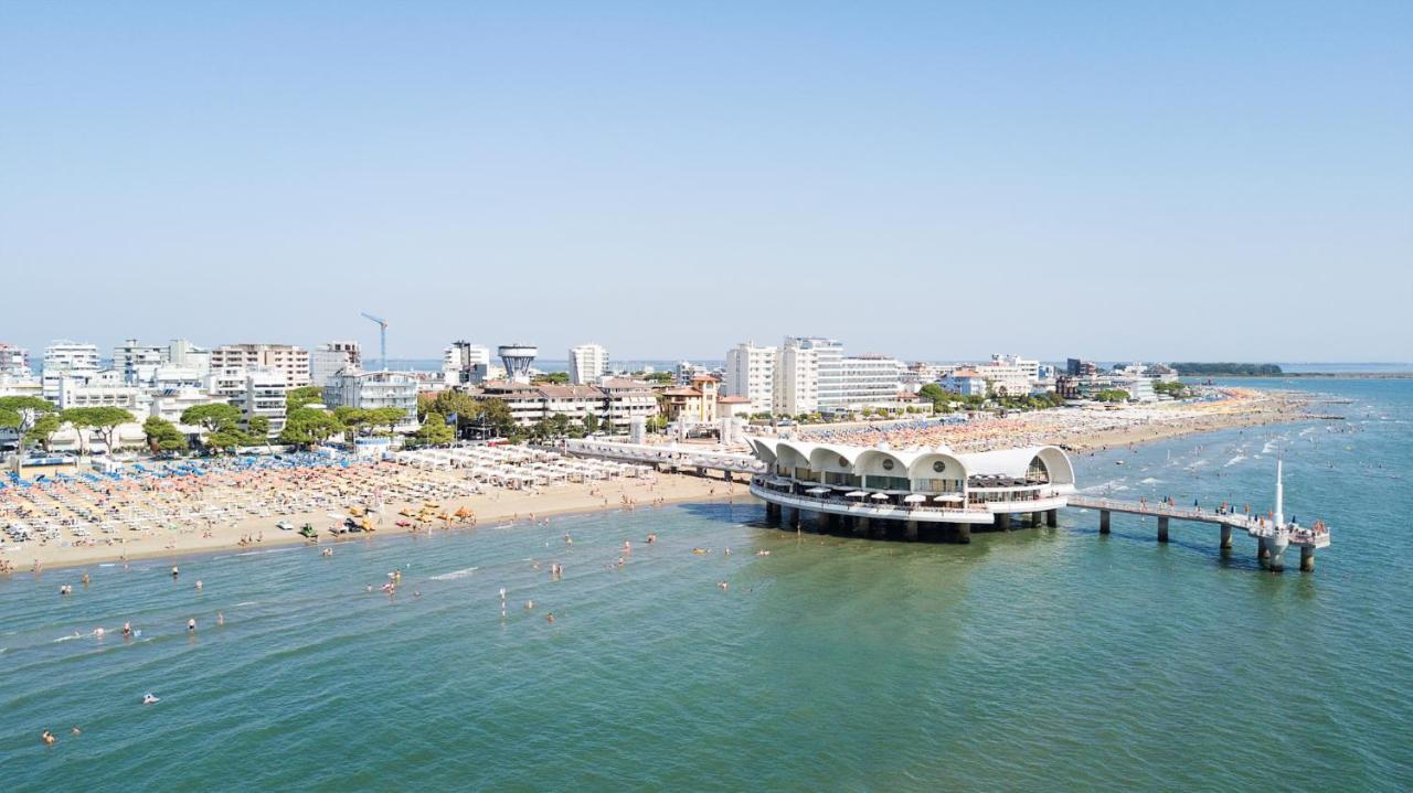 Villaggio Laura Lignano Sabbiadoro Buitenkant foto